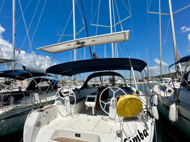 Pronajmout si Bavaria Cruiser 46 v Sukošan