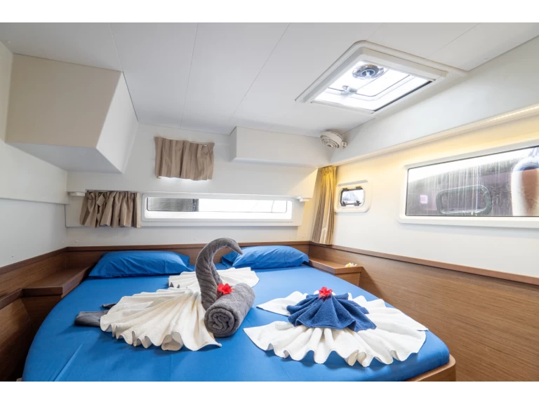 Pronájem Katamarán v Eden Island -Lagoon Lagoon 42