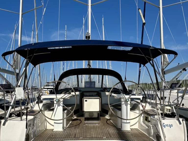 Pronájem Plachetnice Bavaria s licencí