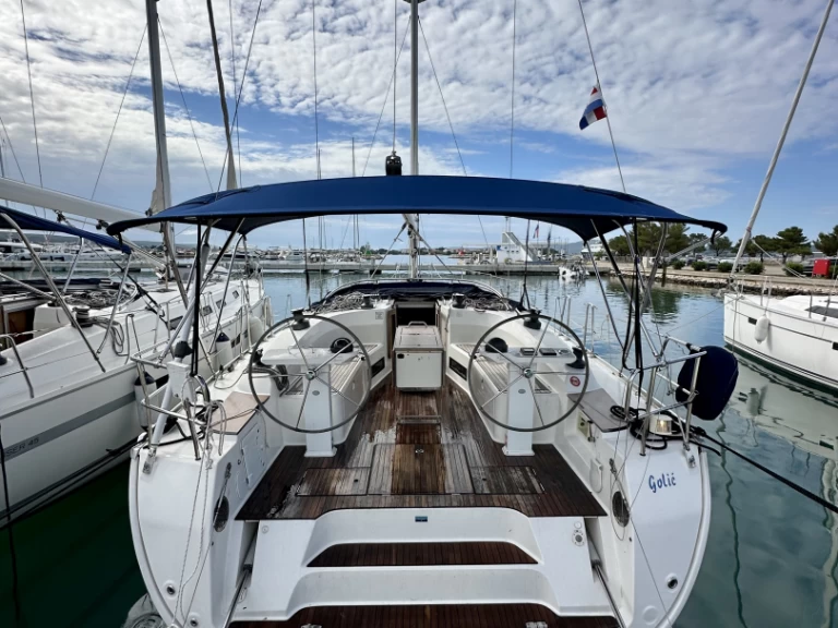 Bavaria Cruiser 45 jednotlivci a charterové společnosti v Sukošan