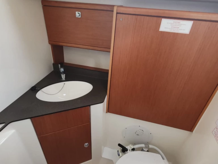 Pronájem Plachetnice Bavaria s licencí