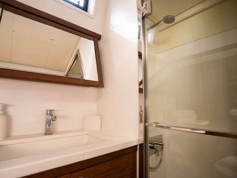 Pronájem lodi Lagoon Lagoon 52 F v Castellammare del Golfo na Samboatu