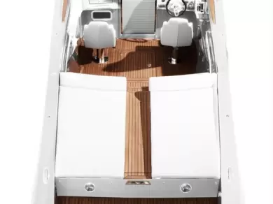 Frauscher Frauscher 1017 GT jednotlivci a charterové společnosti v Kaštela