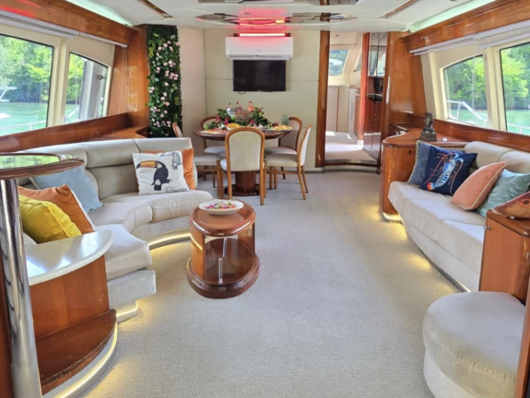 Pronajmout Jachta se skipperem či ne Majesty Yachts v La Romana