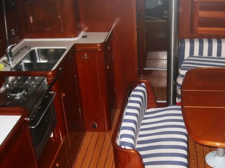 Plachetnice k pronájmu v Pirovac za nejlepší cenu