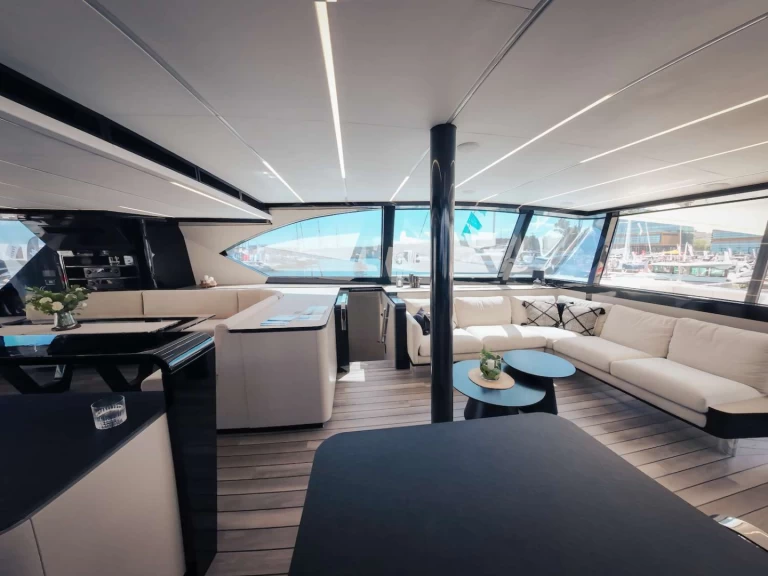 Pronajmout si Wave Catamarans Summer v Paradise Island