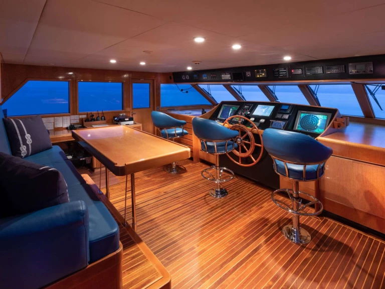 Pronájem Jachta v Newport -NQEA Yachts Jack Hargrave design RENA