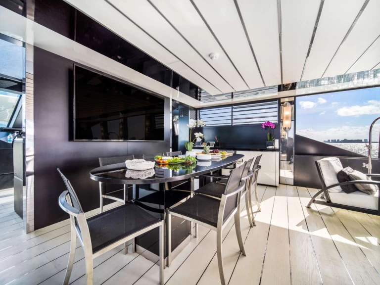 Tecnomar Double Shot jednotlivci a charterové společnosti v Nassau