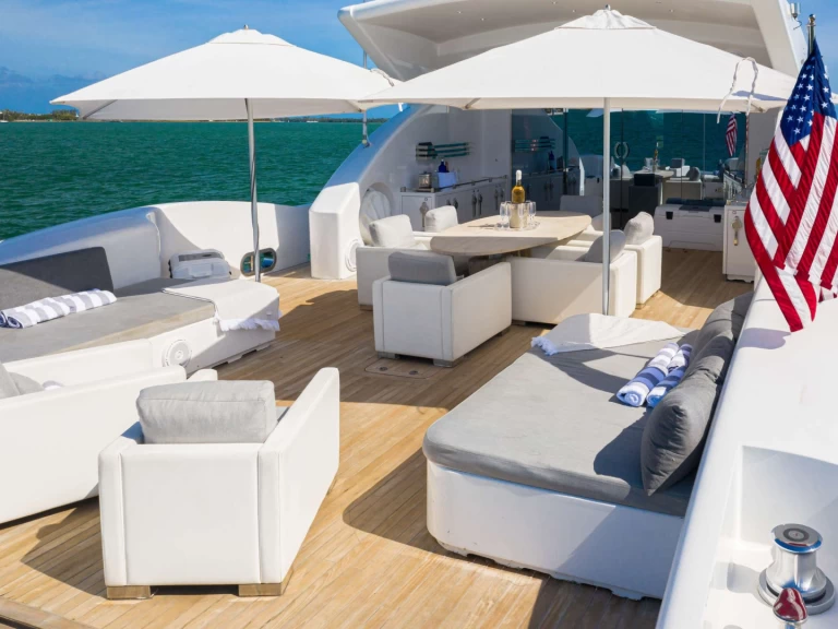 Pronajmout si Tecnomar Double Shot v Nassau