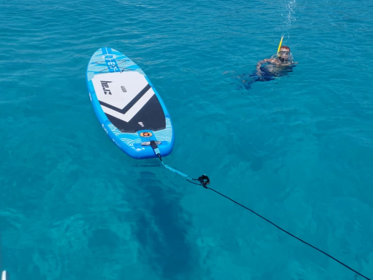 Pronájem jachty v Cannes -Ferretti Ferretti 36 na Samboatu