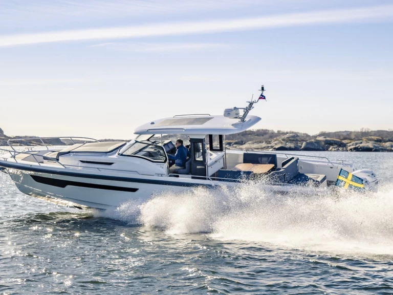 Pronájem Motorová loď v Níkiti -Nimbus T11