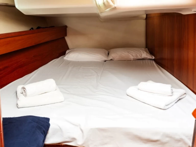 Pronajmout si Jeanneau Sun Odyssey 45 v Preveza