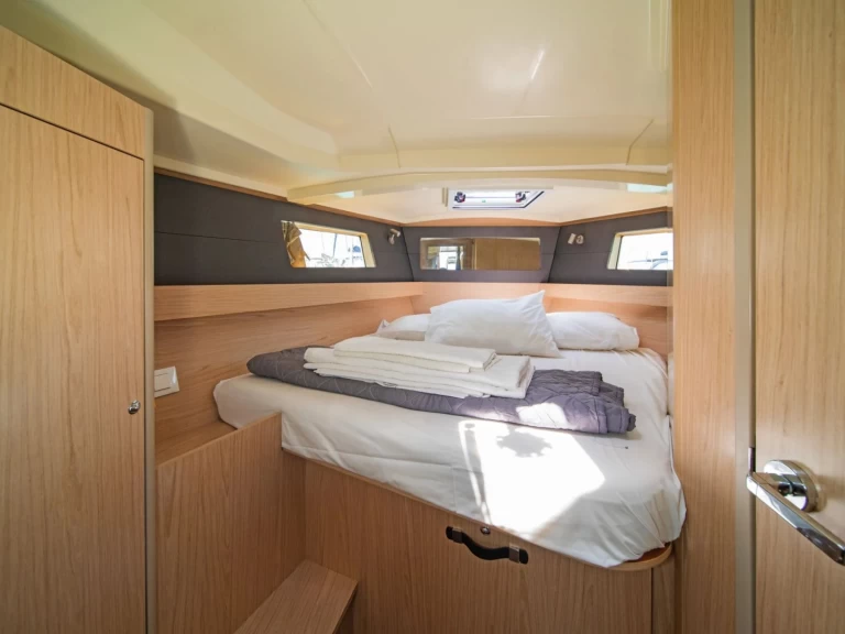 Pronájem lodi Bénéteau Oceanis 41.1 v Nikiána na Samboatu