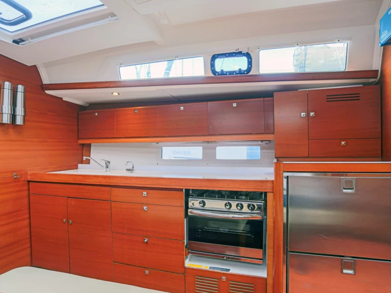 Dufour Dufour 460 Grand Large jednotlivci a charterové společnosti v Rhodos