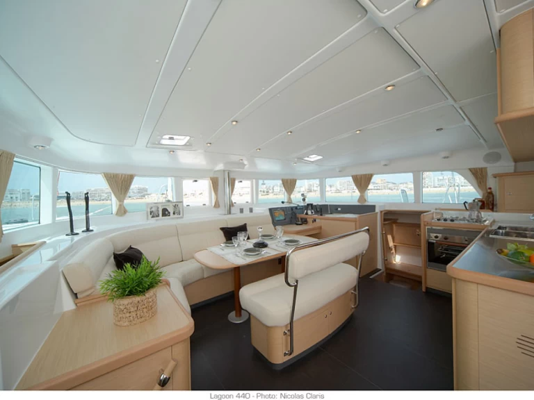 Pronájem lodi Lagoon Lagoon 440 v Preveza na Samboatu