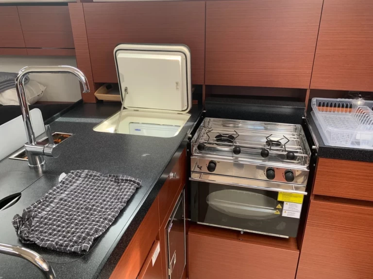 Pronajmout si Hanse Hanse 418 v Kavála