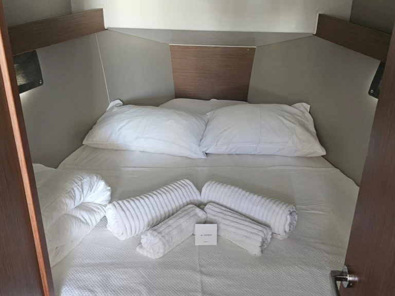 Pronájem Plachetnice Bénéteau s licencí