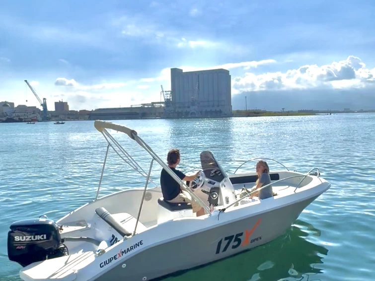 Pronajmout si giupex 175X v Torre Annunziata