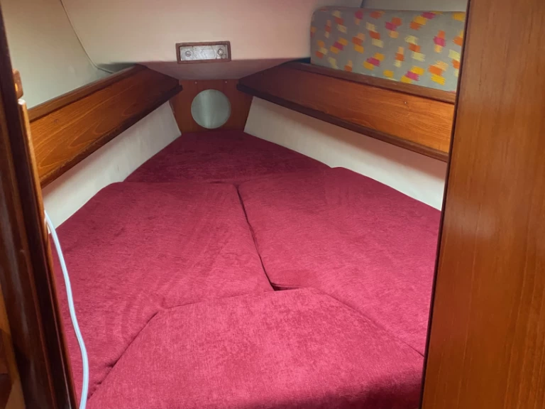 Jeanneau Sun Light 31 jednotlivci a charterové společnosti v La Grande-Motte