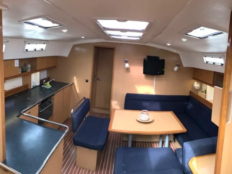 Pronájem Plachetnice Bavaria s licencí