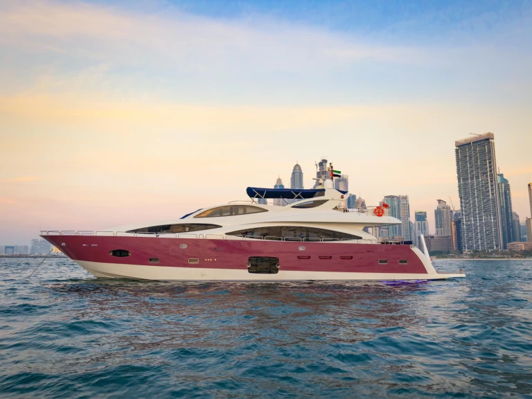 Pronajmout si KONA Kona v Dubai Marina