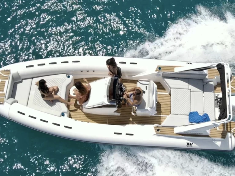 Pronájem Polotuhá loď v Saint-Martin-de-Ré -Tiger 850