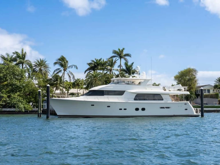 Pronájem Jachta Pacific Mariner s licencí