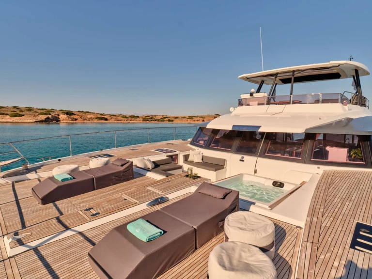 Pronájem Jachta Fountaine Pajot s licencí