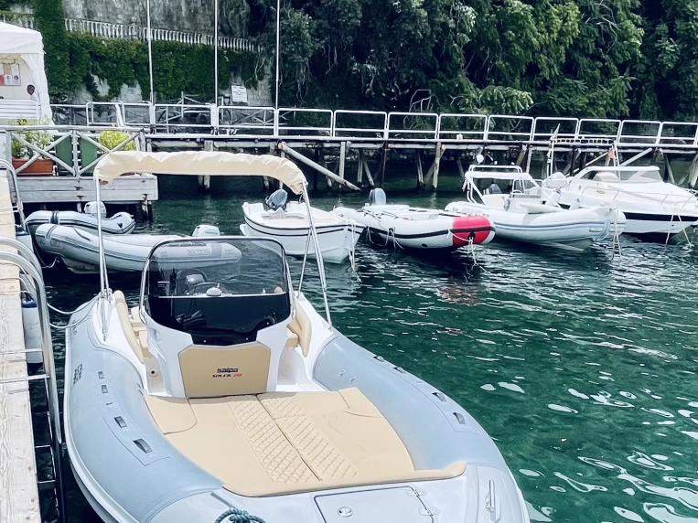 Pronajmout Polotuhá loď se skipperem či ne Salpa v Sorrento