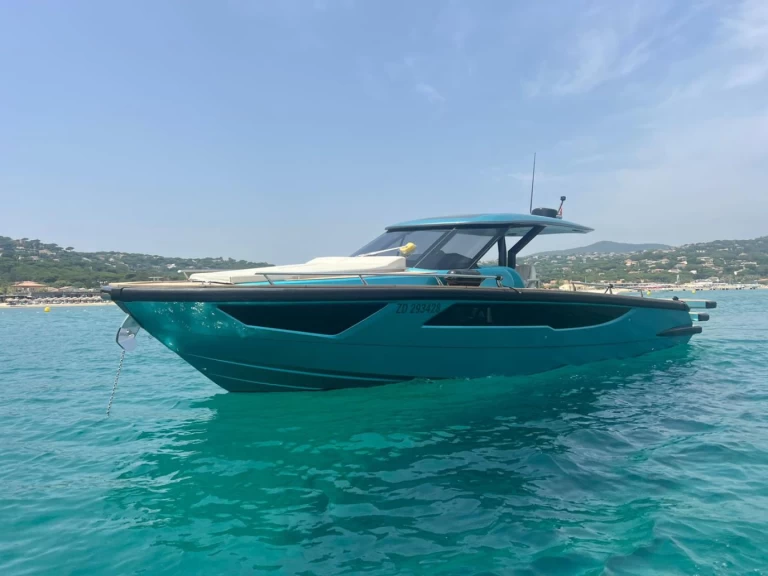 Pronajmout Jachta se skipperem či ne FORZA v Beaulieu-sur-Mer