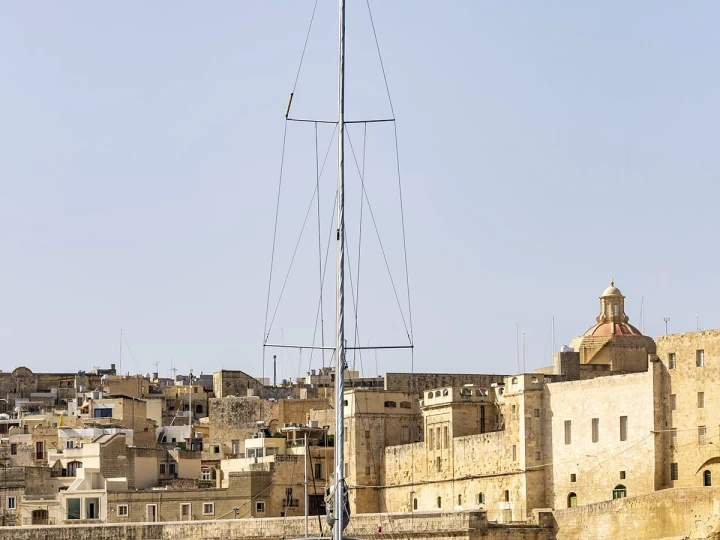 Bavaria Bavaria 41 Cruiser jednotlivci a charterové společnosti v Kalkara