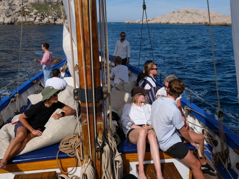 Pronajmout si Tartane La Flâneuse v Marseille