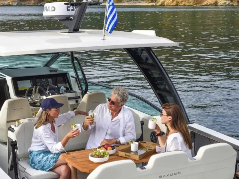 Pronájem lodi Sithonia lákavé ceny Saxdor 270 GTO