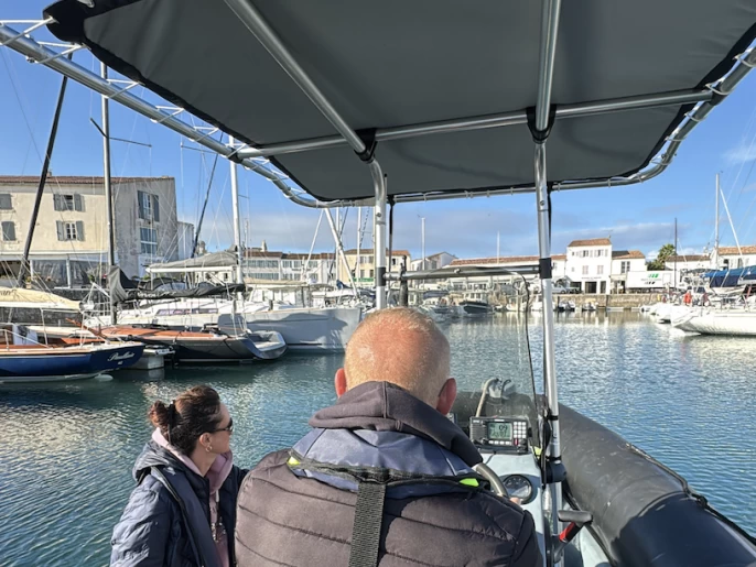 Pronájem Polotuhá loď Bombard s licencí