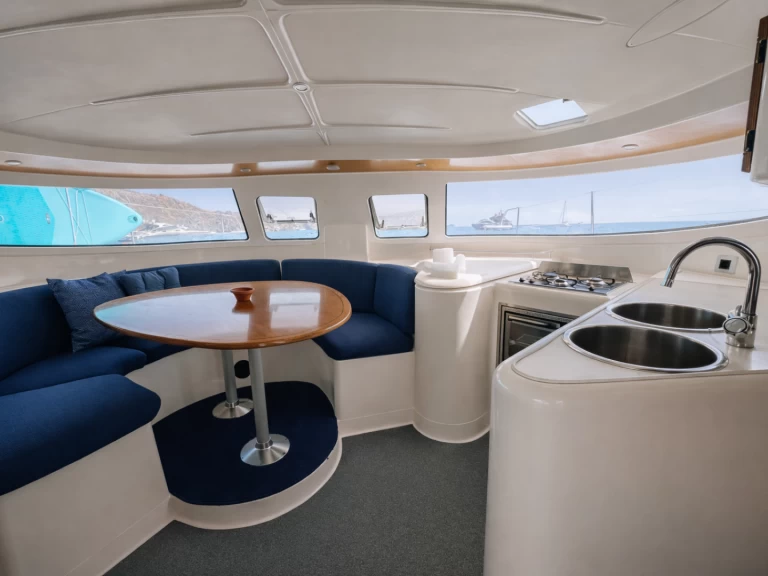 Katamarán k pronájmu v Porroig za nejlepší cenu