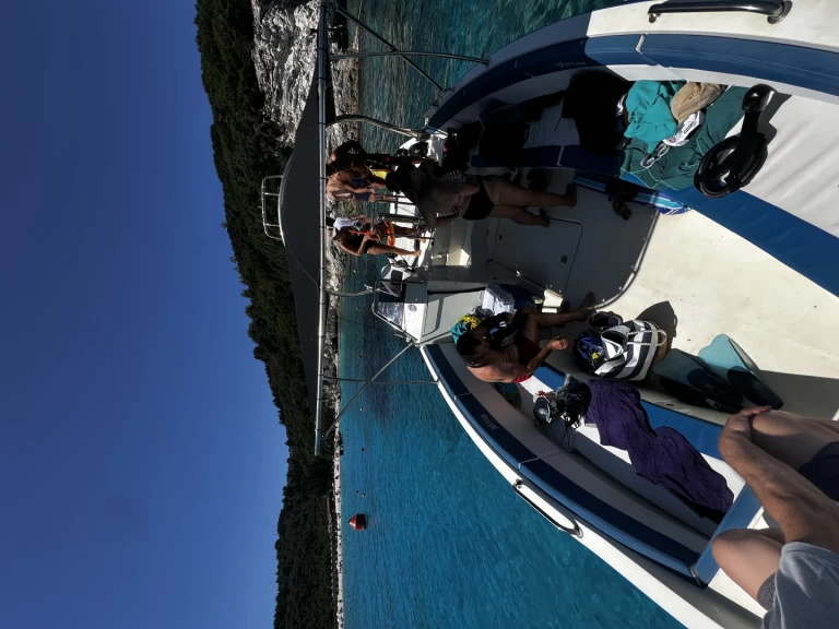 Pronájem lodi Mercan 32 excursion  v Vráchos na Samboatu