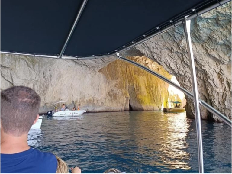 Pronájem Motorová loď Mercan s licencí