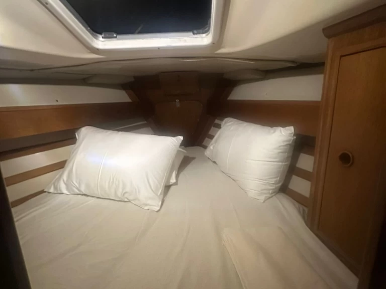 Pronajmout si Dromor Apollo 12 v Atény