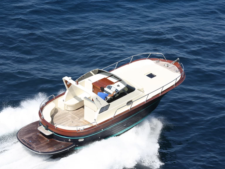 Pronájem jachty v Sorrento -Jeranto Sorrento 30Coupè na Samboatu