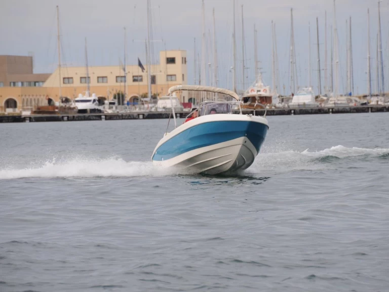 Pronájem lodi Sirmione lákavé ceny Marine Site 18 Open Galeazzi