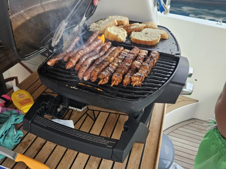 Motorová loď k pronájmu v Tribunj za nejlepší cenu