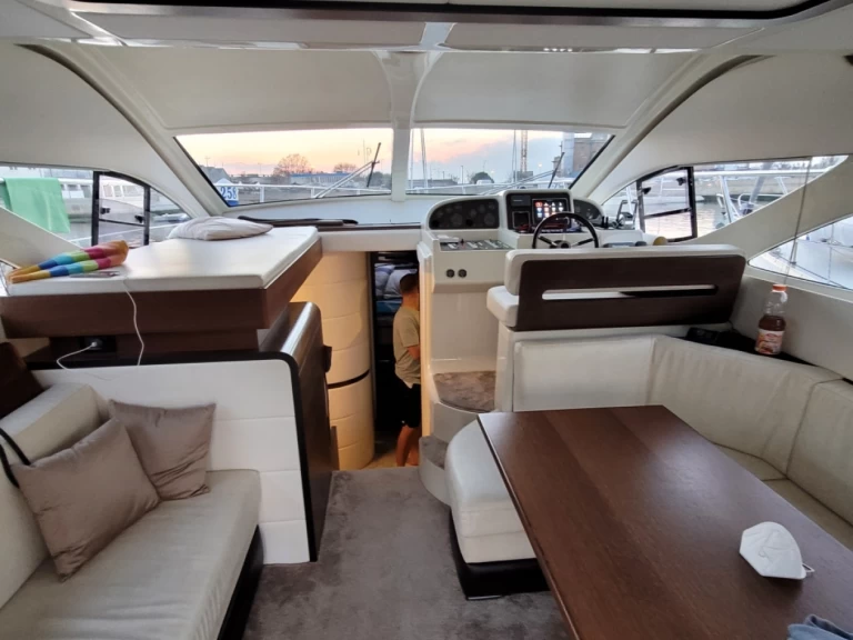 Pronájem jachty v Tribunj -CARNEVALLI 130S na Samboatu