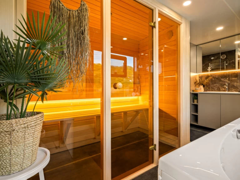 Pronájem Říční loď Luxboot s licencí