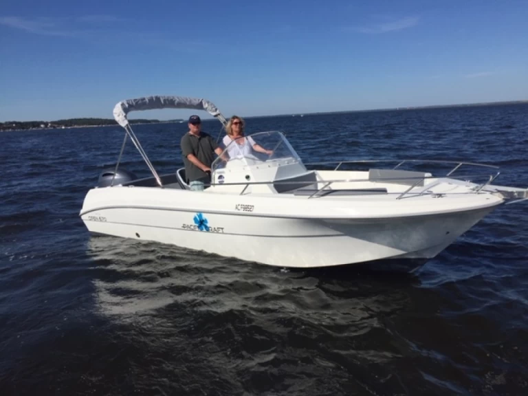 Pronajmout Motorová loď se skipperem či ne Pacific Craft v Piraillan