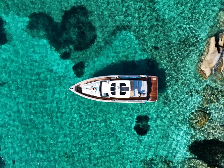 Pronájem lodi Cannigione lákavé ceny Fjord 44 Open