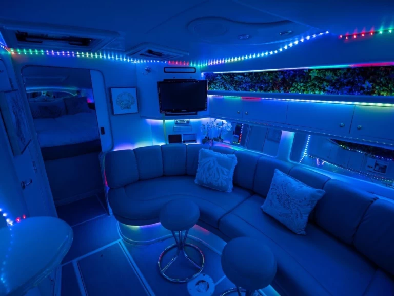 Pronajmout Motorová loď se skipperem či ne Sea Ray v Miami