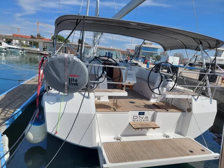 Pronájem jachty v Zadar -Bavaria Bavaria C42 na Samboatu