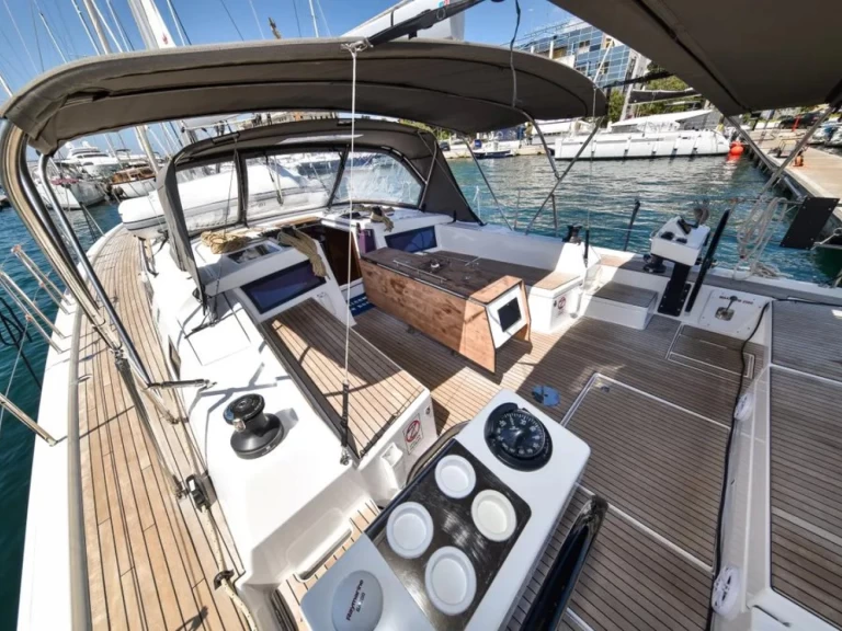 Pronajmout Plachetnice se skipperem či ne Dufour v Zadar