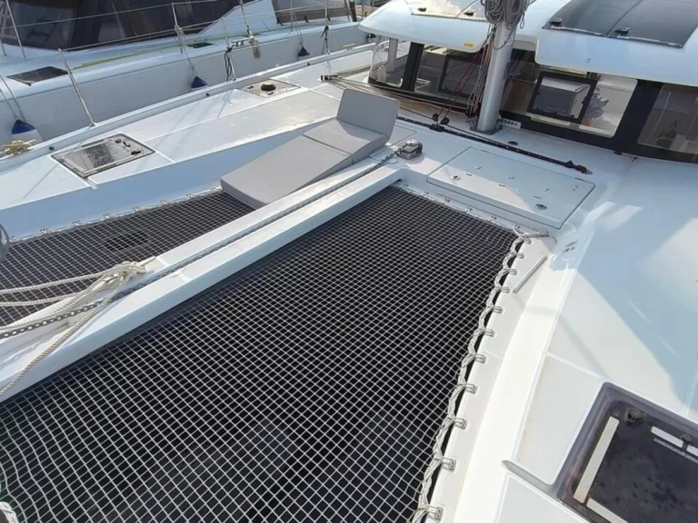 Pronajmout Katamarán se skipperem či ne Excess v Pula