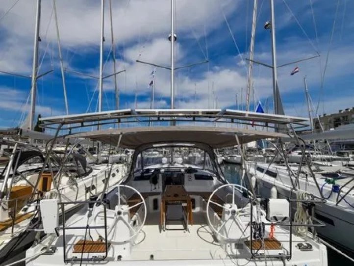 Pronájem Plachetnice Bénéteau s licencí